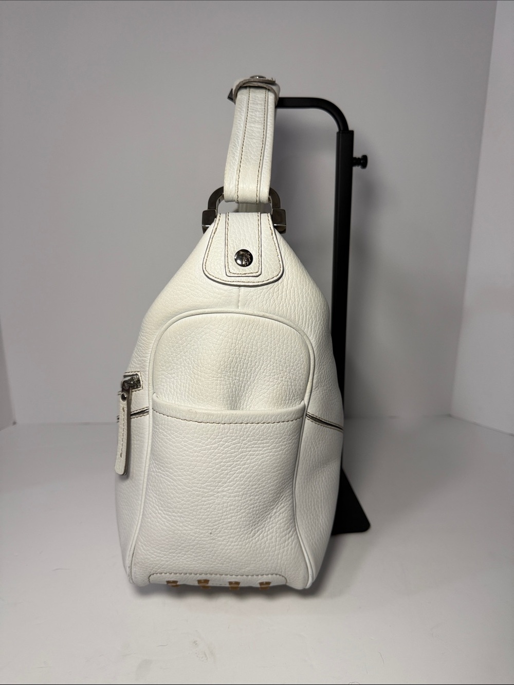 TOD’S White Pebbled Leather Shoulder Bag - Picture 7 of 13